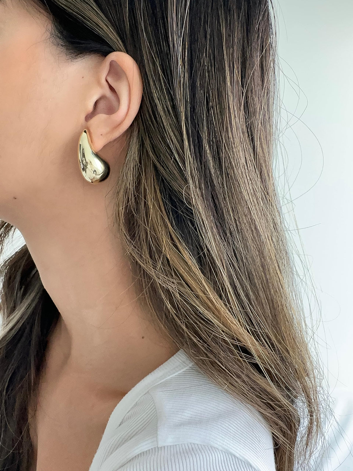 PAVOI 14K Gold Plated 925 Sterling Silver Post Teardrop Chunky Hoop Earrings - Lightweight Drop Earrings for Women - Designer Earring Trendy Jewelry